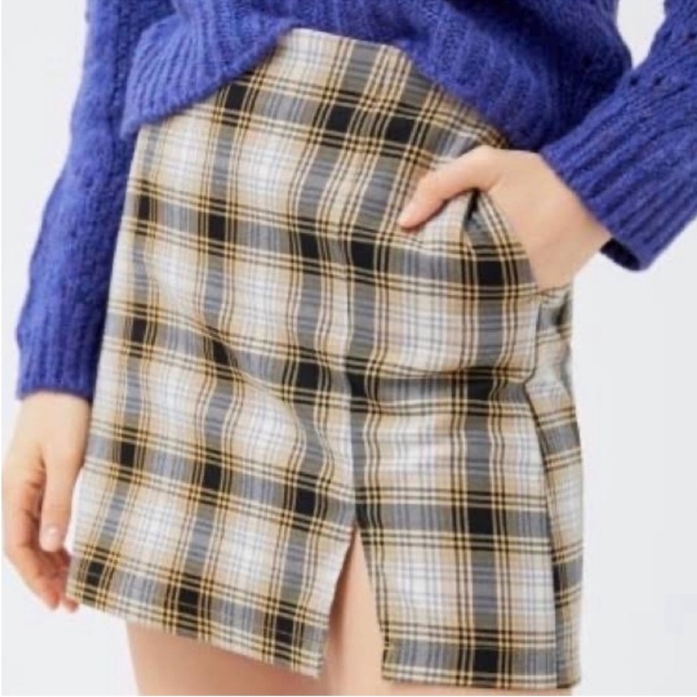URBAN OUTFITTERS 90's Preppy Micro Mini Skirt with Slit Yellow Black Plaid